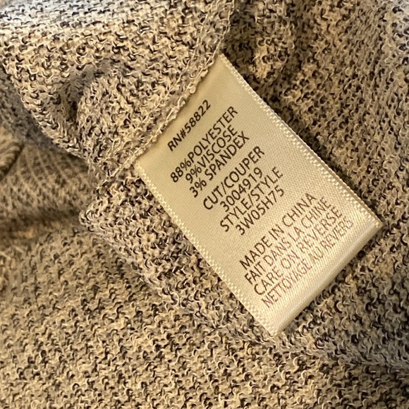 NWT Max Studio Ruched Sleeve Ribbed Top 1X - Picture 6 of 6